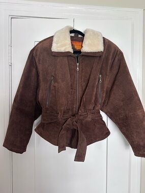 Vintage Outbrook Women’s Brown Suede Belted Shearling Collar Jacket